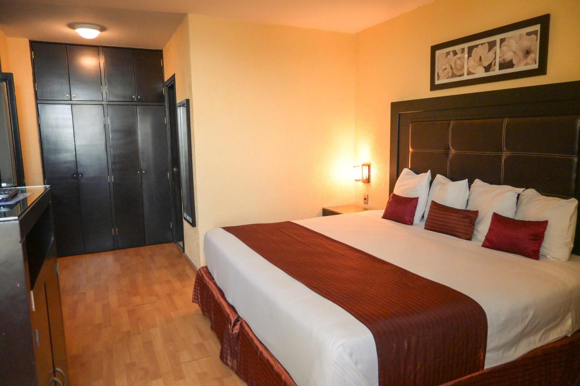 Hotel Santa Irene Guadalajara Esterno foto