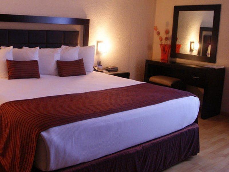 Hotel Santa Irene Guadalajara Esterno foto