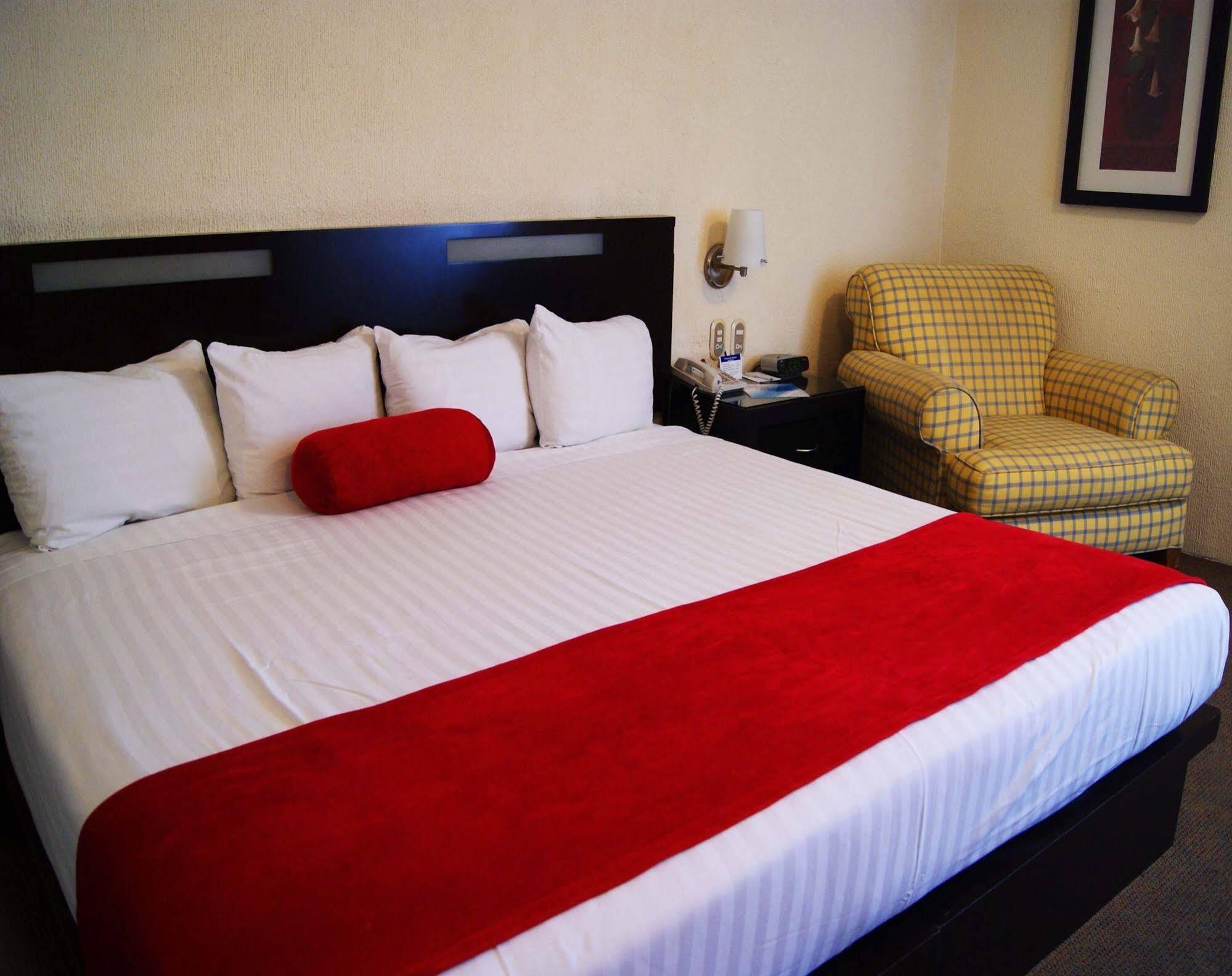 Hotel Santa Irene Guadalajara Esterno foto